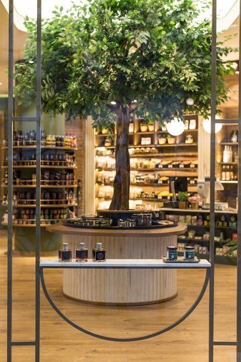 Nuts Shop Design Ideas, Deli Shop, Herbal Store, Herb Shop, Grocery Store Design, Retail Store Interior Design, Eco Store, Supermarket Design, Pharmacy Design