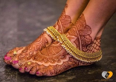 Journey of Arnav and Khushi with new concept.  Khushi gupta mother of… #fanfiction #Fanfiction #amreading #books #wattpad Silver Anklets Designs, Toe Ring Designs, Anklets Indian, South Indian Bridal Jewellery, Bridal Anklet, Wedding Anklets, Beautiful Anklet, Anklet Designs, Ankle Jewelry