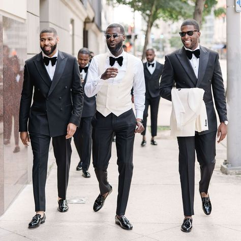 Fitted Black Tuxedo Men, Black On Black Tuxedo Wedding, Black Tie Wedding Black People, Black On Black Groomsmen, Black Men Wedding Attire, Black Man Wedding, Black Groomsmen Attire, Groom Black Tie, Groomsmen Attire Black