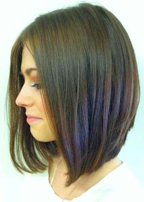 haircut 2016 winter woman - Pesquisa Google Back Of Bob Haircut, Long Angled Bob Hairstyles, Bob Lung, Hairstyles Images, Hair Pics, Angled Bob Hairstyles, Square Face Hairstyles, Medium Bob Hairstyles, Long Bob Haircuts