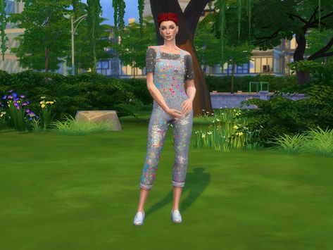 Painter Outfits, Painters Outfit, Painter Outfit, Minnie Mouse Outfits, Hello Kitty Clothes, Gaming Hoodie, Corset Outfit, Sims 4 Cc, Cats And Dogs