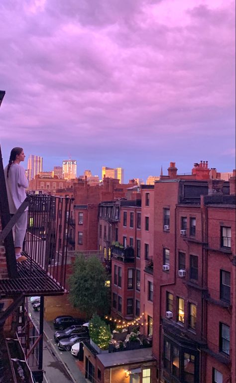 Better In Boston, Boston Sunset, Rooftop Vibes, Massachusetts Aesthetic, Summer Golden Hour, Boston Aesthetic, City Rooftop, Sky Pic, Moving To Boston