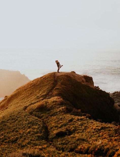 Surprise Proposal on a Secret Cliffside in Big Sur (and the Sweetest Story!) Cliffside Couple Photoshoot, Proposal In Nature, Nature Proposal, Secret Elopement, Mountain Proposal, Dream Proposal, Proposal Pictures, Outdoorsy Couple, Queer Weddings