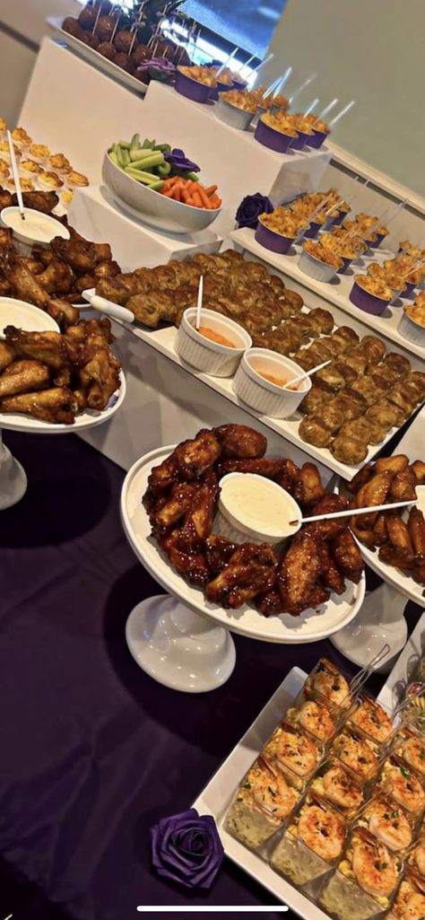 Finger Foods For Events, Food For A Dinner Party, Snack Ideas For Party Finger Foods Great Appetizers, Foods To Have At A Birthday Party, Food For Game Night Party, Easy Party Hors D’oeuvres, Event Food Ideas Catering, Catering Dinner Ideas, Superbowl Party Food Ideas Dinners