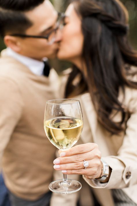 WINE at the engagement session?....Yes, please! Such a perfect photoshoot for my wine lovers. Seriously love setting up themed engagement shoots with my couples to match bring out their unique relationship Classy Engagement Pictures, Engagement Photos Tips, Fall Engagement Shoots, Creative Engagement Photo, Beautiful Engagement Photos, Cocktail Photos, Cute Engagement Photos, Engagement Photos Country, Surprise Engagement