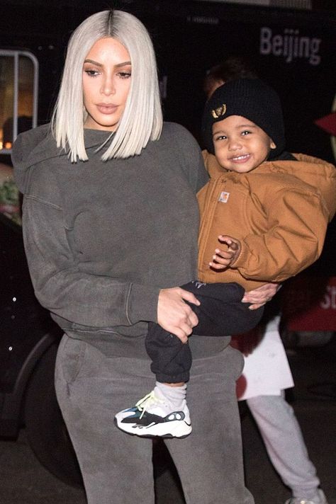 Kanye West Son, Kim K Blonde, Kim Kardashian Blonde, Short Platinum Blonde Hair, Kim Kardashian Kanye West, Saint West, Kardashian Kids, Kim Kardashian And Kanye, Platinum Blonde Hair