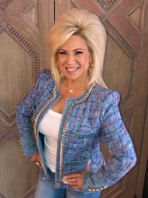 Theresa Caputo Long Island Medium, Theresa Caputo, Long Island Medium, Big Blonde Hair, Big Hair, Long Island, Celebrities Female, Blonde Hair, Long Sleeve Blouse