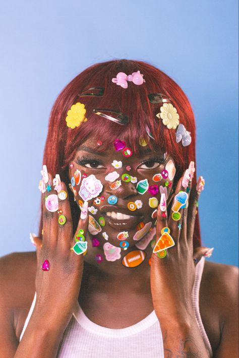 #photography #blackwomen # blackwomenphotoshoot #aesthticphptoshoot Childish Photoshoot, Fun Editorial Photoshoot, Face Stickers Photoshoot, Tacky Aesthetic, Stickers Photoshoot, Photoshoot Artistic, Lollipop Photoshoot Ideas, Maximalist Photoshoot, Hyper Pop Photoshoot