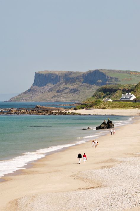 Irish Beach, Irish Coast, Cornish Wedding, Ireland Beach, Solo Trips, Best Beaches To Visit, Ireland Road Trip, Eco Lodges, Pretty World