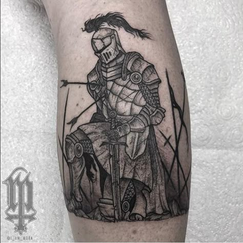 Knight Tattoo LINK: #tattoo #ink #art #best #design #idea #tattooforyou #inkedgirl #tattooforman #knight Knight Kneeling Tattoo, Knight Tattoo Warriors, Knight Tattoo Sleeve, Knight Tattoo Medieval, Mid Evil Tattoos, Knight Helmet Tattoo, Medieval Knight Tattoo, Traditional Knight Tattoo, Knights Tattoo