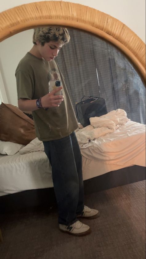 Shoes are new balance 306 jamie foy, pants are levis slivertabs New Balance 306 Jamie Foy, Jamie Foy 306, Jamie Foy, New Balance, Workout Clothes, Mirror Selfie, Mirror, Pants, Quick Saves