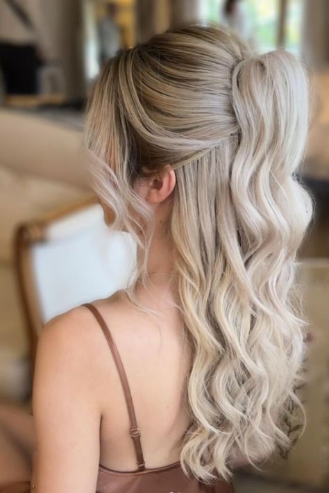 Looking for stunning long hairstyles for bridesmaids or the maid of honor? We’ve got 40+ amazing ideas for long hair, including updos, buns, braids, and half up half down styles. Whether your wedding vibe is boho, rustic, modern, or simple, we’re sharing the best bridesmaid hairstyle ideas to help you create the perfect look. Wedding Bridesmaid Hair, Bridesmaid Hair Ideas, Bridesmaid Hair Inspo, Bridemaids Hairstyles, Voluminous Ponytail, Fall Wedding Hairstyles, Wedding Hair Half, Wedding Hairstyles Bridesmaid, Prom Hairstyle