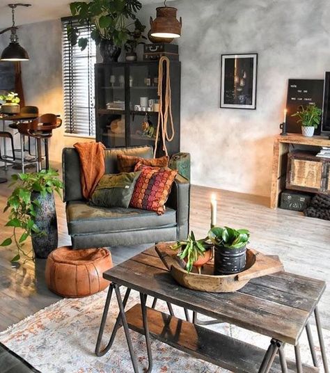 Modern Rustic Industrial Living Room, Lots Of Plants, Style Apartment, Table Industrial, Best Living Room, Bohemian Interior Design, Living Room Decor Colors, Vintage Industrial Decor, Decor Ikea