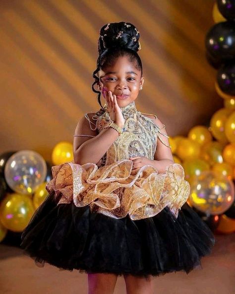 Beautiful cup cake dress for baby girl Styles For Children, Yakoema Fashion, Ankara Styles For Kids, Birthday Gown, Christmas Styles, Kids Outfits Daughters, Kid Outfits