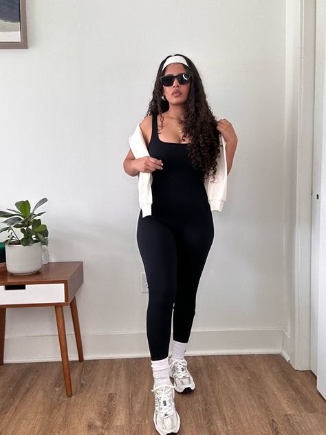 Easy to go, just add some sneakers, long jumpsuit and a sweatshirt and ready to go! Jumpsuit And Sneakers Outfit, Tight Jumpsuit Outfit, Nb Sneakers, Tennis Shoes Outfit, Winter Inspo, Jumpsuit Outfit, Long Jumpsuits, Sneakers Outfit, Tennis Shoes