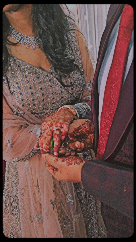 Roka Ceremony Snapchat, Ring Ceremony Snapchat Story, Fake Engagement Snap, Baat Pakki Snapchat, Engagement Snapchat Stories, Engagement Snap, Engagement Snapchat, Bride Fashion Photography, Indian Engagement