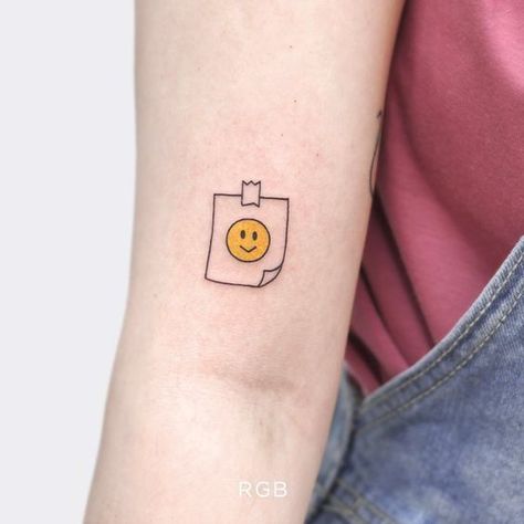 Rip Tattoos For Mom, Smiley Face Tattoo, Petit Tattoo, Cute Little Tattoos, Cute Tiny Tattoos, Cute Small Tattoos, Cool Small Tattoos, Minimalist Tattoos, Funny Tattoos