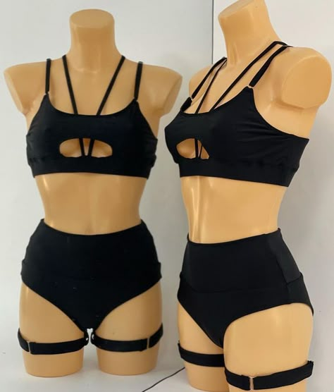 Pole Outfits Dancers, Pole Dancer Outfit, Pole Outfits, Pole Dance Costume, Pool Dance, Pole Clothes, Wrestling Outfits, Diy Cut Shirts, Pole Dance Wear