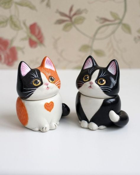 Clay Black Cat, Cat Tuxedo, Statue For Home Decor, Polymer Clay Cat, Blue Bird Art, Children Sketch, Cat Sculpture, Cat Figurines, Ceramic Cat