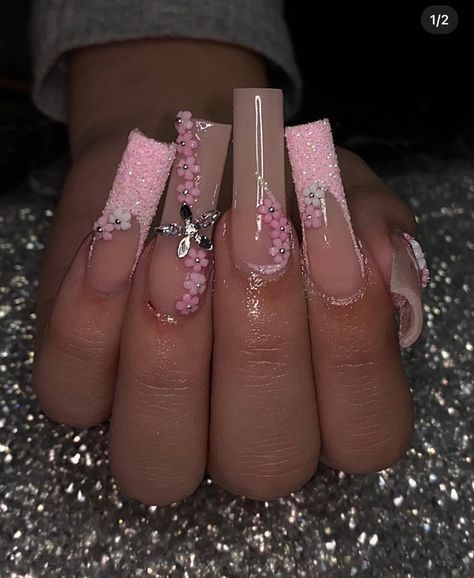 Flowers,Charms,Glitter Nails Flower Charm, Nails With 3d Flowers Charms, Glitter Charm Nails, Flower Charm Nail Designs, Flower Nails Charms, Long Square Acrylic Nails With Charms, Acrylic Nails Natural Pink, Flower Charms On Nails, Nails With Big Charms