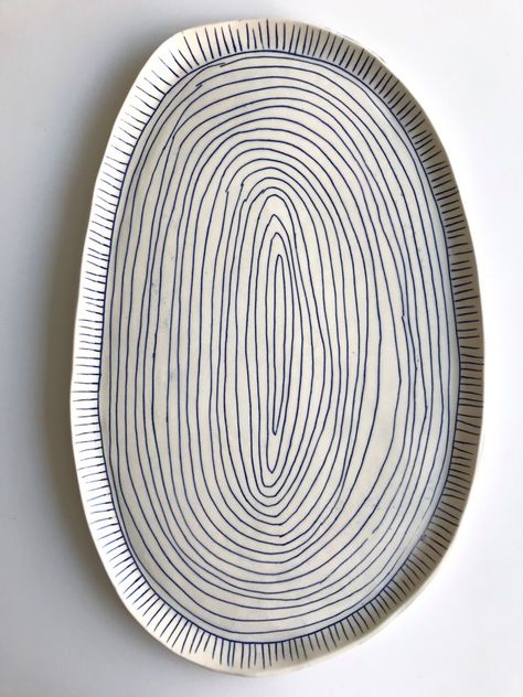 Image of porcelain lines platter Pottery Platter, Cerámica Ideas, Ceramic Platters, Keramik Design, Slab Pottery, Pottery Crafts, Diy Pottery, Ceramics Pottery Art, Ceramics Ideas Pottery