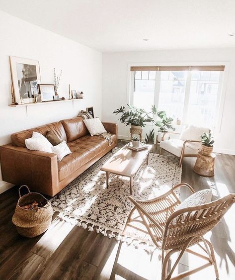 Brown Leather Couch Living Room, Leather Couches Living Room, Brown Couch Living Room, Couches Living, Earthy Living Room, Leather Sofa Living Room, Decor Fireplace, Home Decor Ideas Living Room, Brown Living Room