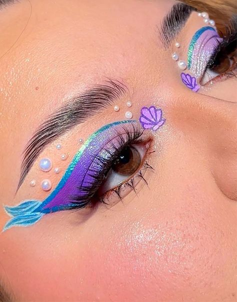 vibrant makeup look, vibrant makeup ideas, makeup ideas, colorful makeup look, vibrant eyeshadow look, summer makeup look, bright makeup look, bright makeup ideas, bright eyeshadow makeup look Sea Eye Makeup, Little Mermaid Makeup Looks, Ocean Makeup Looks, Crazy Eyeshadow Looks, Mermaids Makeup, Vibrant Makeup Looks, Mermaid Eyeliner, Mermaid Inspired Makeup, Ocean Makeup