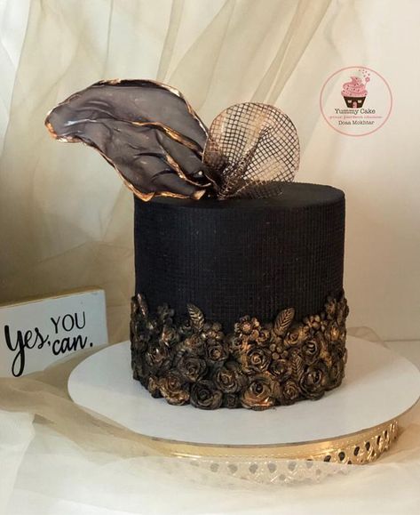 Bas Relief Cake, Unique Birthday Cake Ideas, Birthday Cake Ideas For Women, Cake Ideas For Women, Latest Birthday Cake, Unique Birthday Cake, Birthday Cake Tutorial, Black And Gold Cake, Cake Designs For Girl