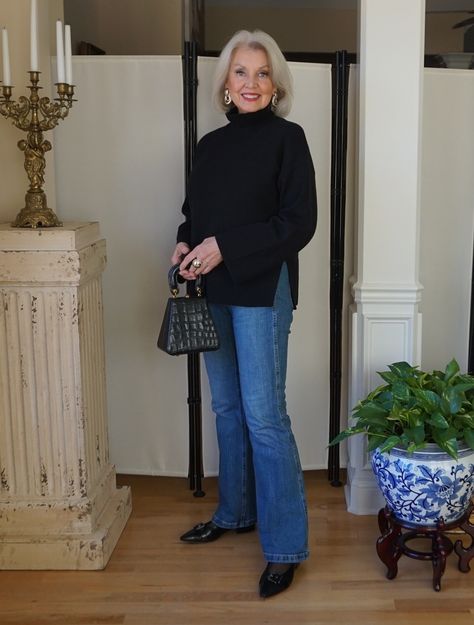 A Fresh Haircut - SusanAfter60.com Susanafter 60 Most Recent, Clothes For Women Over 60, Regular Outfits, Airplane Outfits, Style At A Certain Age, Fresh Haircut, Street Style Blog, Over 60 Fashion, Seventies Fashion