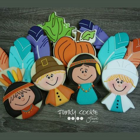 Thankful for friends! ... #funkycookiestudio #jillfcs #doorcounty #sisterbay #edibleart #cookieart #countrywalkshops #cookiesofinstagram #decoratedcookies #thanksgivingcookies #thankfulforfriends #thankfulforfriendship Pilgrim Cookies Decorated, Funky Cookie Studio Jill Fcs, Pilgrim Cookies, Cookie Thanksgiving, Thanksgiving Cakes Decorating, Turkey Cupcake, Thanksgiving Cookies Decorated, Turkey Cupcakes, Fest Ideas