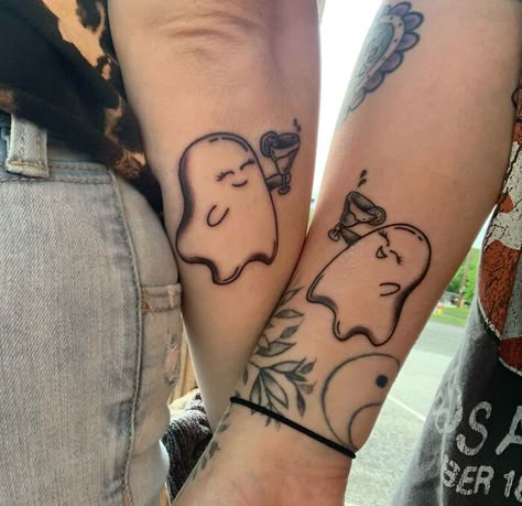 Tattoo Best Friend Matching, Matching Ghost Tattoos, Tattoo Best Friends, Best Friend Tattoo Ideas, Friend Tattoo Ideas, Ghost Tattoos, Best Friend Tattoo, Best Friend Matching, Cupcake Tattoos