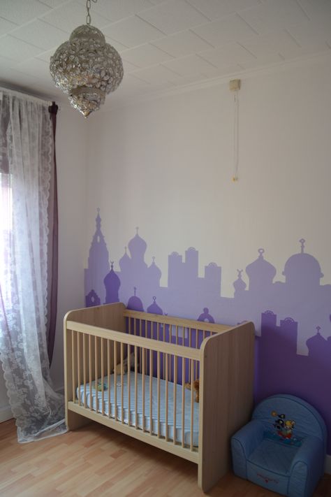 Princess Jasmine Nursery Theme, Aladdin Nursery Theme, Princess Jasmine Bedroom, Aladdin Nursery, Disney Inspired Home, Arabian Theme, Future Bedroom Ideas, Magical Nursery, Night Nursery