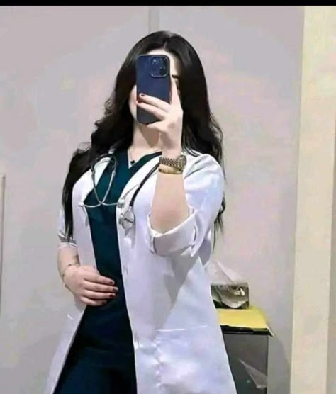 Female Doctor Photoshoot, Medical Student Outfit, Lady Doctor, King Png, Free Followers On Instagram, Eid Photoshoot Ideas, Medical Videos, Actress Hairstyles, Arabian Women