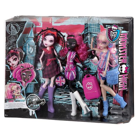 Monster High Ghoulebrities in Londoom  3 Pack All Monster High Dolls, Viperine Gorgon, Monster High Toys, Calico Critters Families, New Disney Princesses, Catty Noir, Monster High Art, Dream Doll, Doll Photography