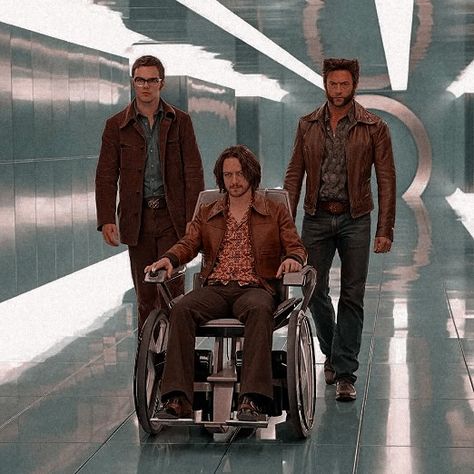 Logan X Charles, Logan Days Of Future Past, Charles Xavier Days Of Future Past, Xmen Days Of Future Past, X Men Wolverine, X Men Days Of Future Past, Hank Mccoy, Wolverine Aesthetic, X Men Aesthetic