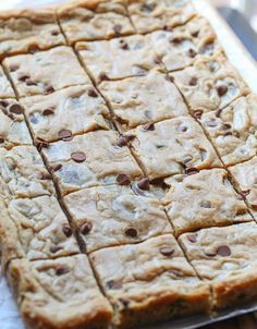 Congo Bars, Cookies And Cups, Gooey Chocolate Chip Cookies, Bisquick Recipes, Cookie Bar, Chocolate Chip Cookie Bars, Dessert Aux Fruits, Bar Recipes, Cake Bars