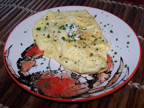 Olla-Podrida: Lobster Omelet Lobster Omelette Recipe, Lobster Omelette, Homemade Boursin Cheese, Homemade Boursin, Cheese Omelet, How To Cook Lobster, Boursin Cheese, Omelette Recipe, Lobster Meat