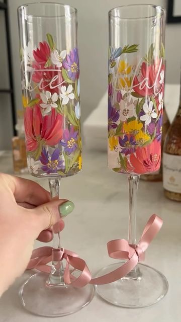 Hollie Yarwood (@byhollieuk) • Instagram photos and videos Diy Bath Mat, Custom Champagne Bottle, Diy Wine Glasses Painted, Champagne Celebration, Hand Painted Champagne Flutes, Teacher Wedding, Diy Wine Glasses, Wedding Champagne Glasses, Painted Glasses