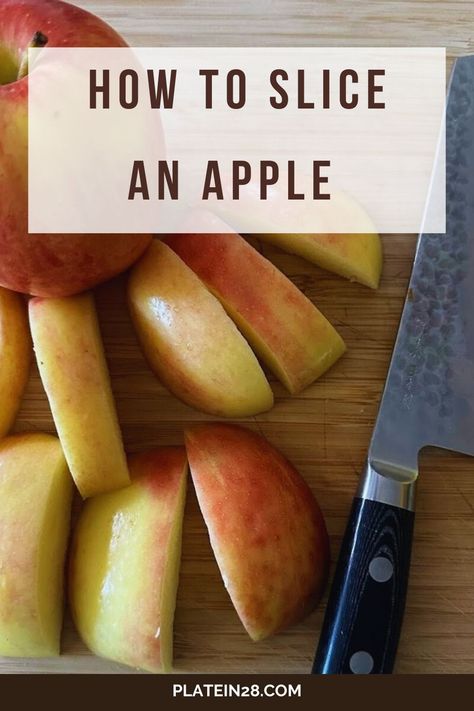 Looking for the perfect apple slices to add to your child's lunchbox? 🍎🔪 We'll show you how to slice an apple, all while avoiding the core and wasting the least amount of fruit. Follow our step-by-step guide! How To Slice Apples, How To Keep Apple Slices Fresh, Can You Freeze Apple Slices, Keep Apple Slices From Browning, Halloween Apple Treats, How To Pack Sliced Apples For Lunch, How To Keep Apples Fresh After Slicing, Easy Chicken Marinade, Potatoes In Microwave