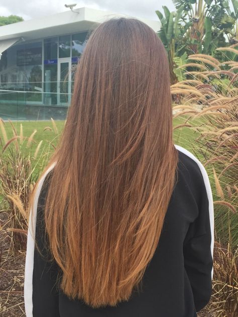 Ombre brown blonde hair Brown Hair Cuts, Brown Hair Ideas, Long Hair Goals, Hair Ideas Long, Brown Curls, Ash Brown Hair, Ombre Hair Blonde, Haircut Straight, Short Brown Hair