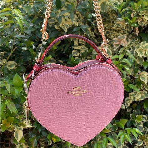 BRAND NEW Coach Heart Shaped Bag 💖 Couch Bag, Crossbody Bag Outfit, Purse Outfit, Heart Shaped Bag, Bags Ideas, Heart Shaped Sunglasses, Mk Bags, Heart Bag, Fancy Bags