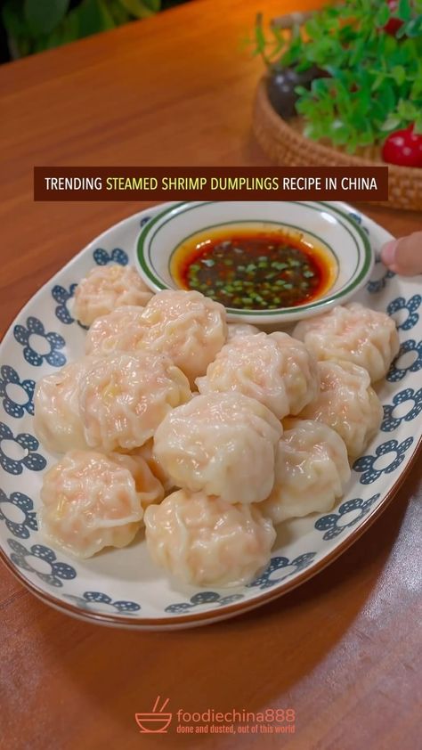 Wayne Shen | Trending steamed shrimp dumplings recipe in China. Do you want to try? #recipe #cooking #chinesefood #shrimp #dumplings #dimsum #comfortfood | Instagram Shrimp Shumai Recipe, Steamed Shrimp Dumplings, Dimsum Recipes, Shrimp Dumplings Recipe, Fish Casseroles, Steamed Shrimp Recipe, Prawn Dumplings, Yum Cha, Dim Sum Recipes