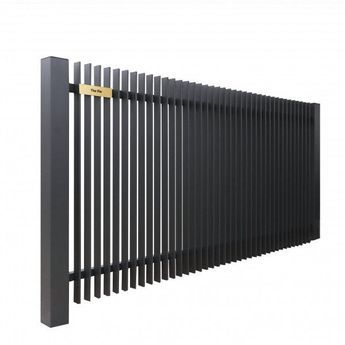 Aluminium Pool Fencing, Black Front Fence, Modern Fence Design Metal Steel Gate, Aluminium Fence Ideas, Metal Fence Design Modern, Aluminum Fencing Ideas, Metal Fence Ideas Steel, Steel Fence Design, Iron Fence Design