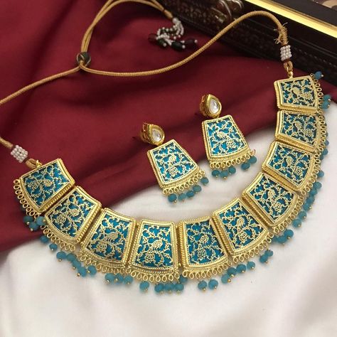 Gold Pendant Necklace Jewellery, Rajputi Jewellery, Antique Necklaces Design, Art Jewelry Design, Turkey Istanbul, Bangles Jewelry Designs, Paris London, Gold Jewellery Design Necklaces, Mumbai India