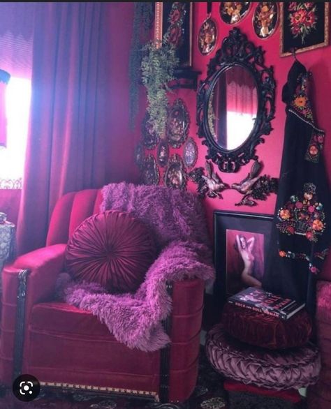 Whimsigothic Home Bedroom Purple, Rockstar Room, Vampire Bedroom, Vampire Room, Fic Inspiration, Goth Room, Stage Crew, Home Decor Aesthetic, Dark Home Decor