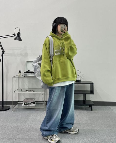 Baggy Outfit Reference, Baggy Hoodie Outfit Aesthetic, Baggy Style Woman, Hoodie Outfit Aesthetic, Baggy Clothes Outfit, Korean Street Wear, Chicago Fashion, Lit Outfits, Baggy Clothes