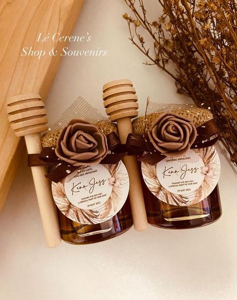 Lé Cerene’s Shop & Souvenirs Honey Wedding, Wedding Giveaways, Boho Theme, Wedding Souvenirs, Boho Wedding, Dream Wedding, Bee, Pure Products