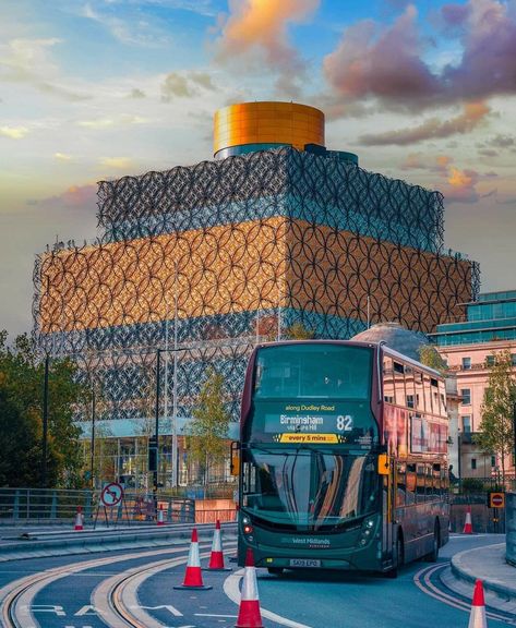 Library Of Birmingham, University Of Birmingham Uk Aesthetic, University Of Birmingham Aesthetic, Birmingham Uk Aesthetic, Birmingham Aesthetic, Birmingham Architecture, Elizabeth Thompson, Birmingham Library, Uk Aesthetic