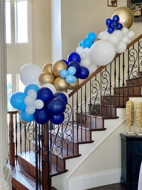 Balloon Railing, Stair Garland, 50th Birthday Balloons, Balloon Tree, Birthday Idea, Stair Railing, Tree Ideas, Balloon Arch, Balloon Garland