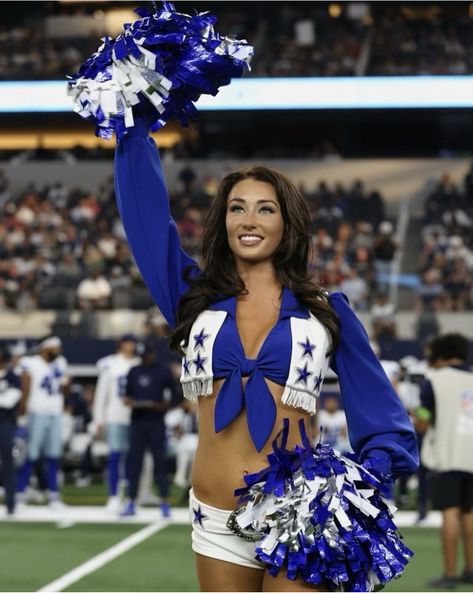 Americas Sweethearts, Cowboy Cheerleaders, Cheer Leaders, Dallas Cheerleaders, Women In Sports, Cowboys Cheerleaders, Football Cheerleaders, Dallas Cowboy, Dallas Cowboys Fans